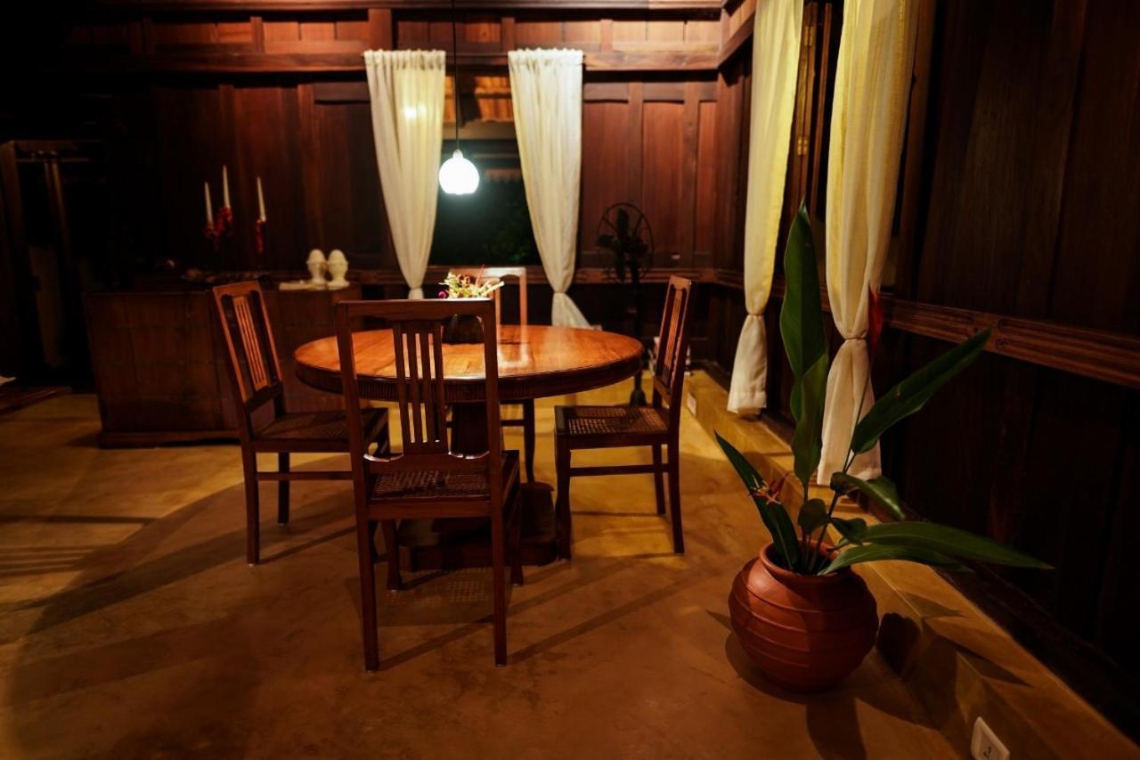 Lakeshore Villa Alappuzha Buitenkant foto